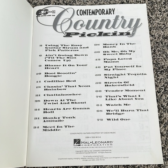 Guitar sheet music Country Music paperback bound book guitar notes - Picture 3 of 14